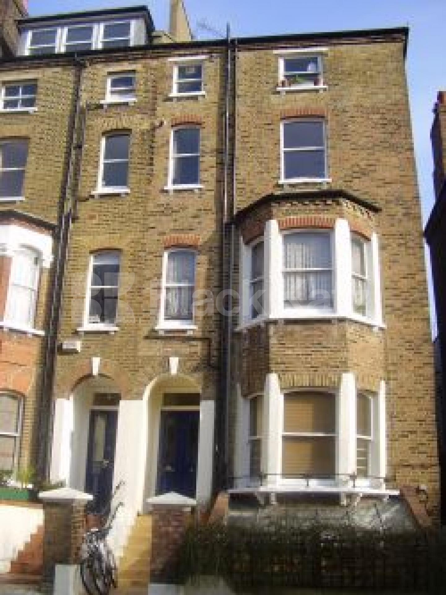 			3 Bedroom, 1 bath, 1 reception Flat			 South Hill Park, HAMPSTEAD NW3 NW3